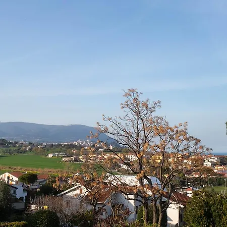 M58 - Marcelli, Nuova Villetta Con Giardino Apartmán *