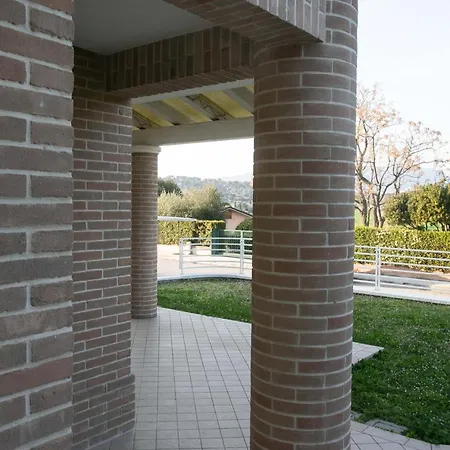 M58 - Marcelli, Nuova Villetta Con Giardino Apartmán *